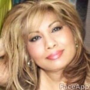 Meet your Posher, Monica